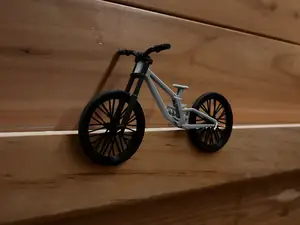 Canyon Sender Finger Bike
