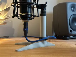 Modular 5/8" Desktop Mic Stand (no hardware)
