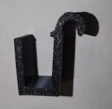 Shelf bag hook with clip