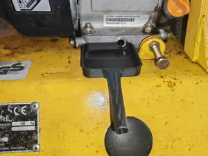 Öl-Ablaufhilfe für Rüttelplatten & Kleinmotoren