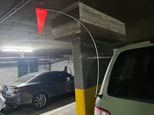 LX470 and LC100 Liftgate Flag Carrier