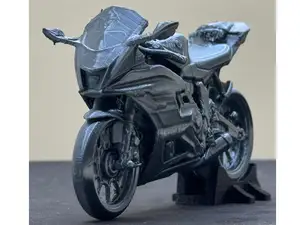 YAMAHA R7