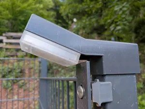 Doppelstabmatten-Zaun Beleuchtung LED Pfosten
