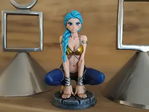 Eiszauberin – elegante Fantasy-Figur