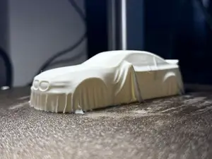 BMW M4 Abgedeckt