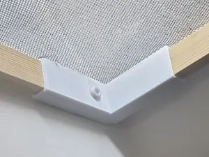 Adjustable Mosquito Screen Frame for Roof Windows