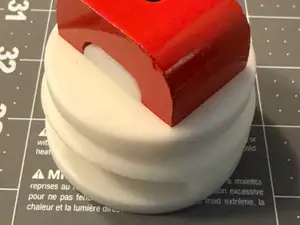 Nail Polish Spinner with Horseshoe Magnet Holder
