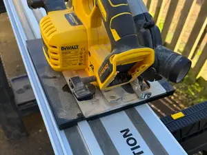 Dewalt Circular Saw Track Adaptor