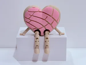 "Conchita" the Articulated Heart Concha
