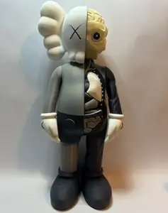 Kaws Flayed Grey (Partido)