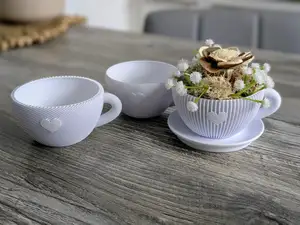 Cup with plate (heart)