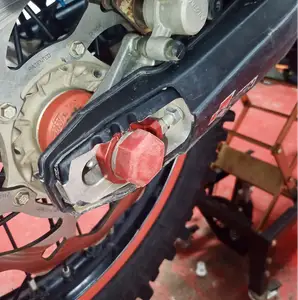 Tappo mozzo posteriore moto enduro