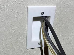 Standard US Wall plate cable passthrough