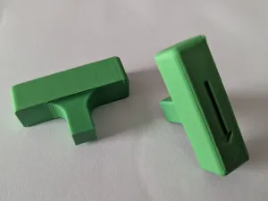 Train Carriage Key - Square Key - 7mm
