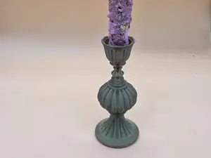 Dekorativer Kerzenhalter – klassisches Design