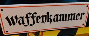 Waffenkammer Armory Schild