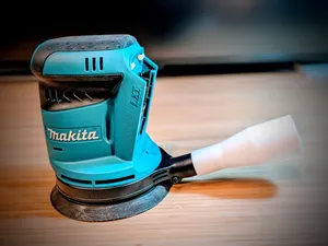 Makita DBO180 to vac adapter