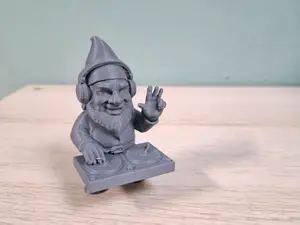 DJ gnome