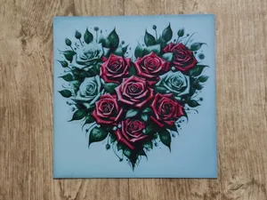 Heart -shaped roses  Valentine - hueforge