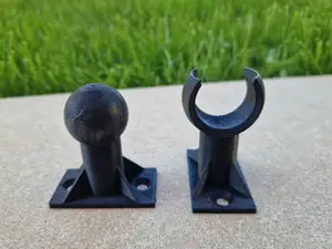 bidirectional door catch