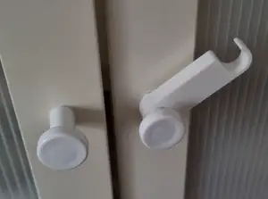 Child safety lock IKEA Billy Ydae