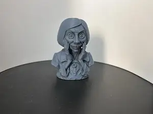 Busts: Evil doll