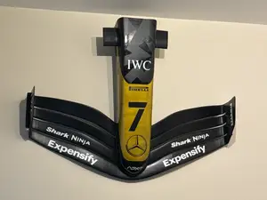 F1 FRONT WING
