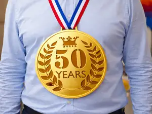 Birthday, anniversary medal (editing profile)
