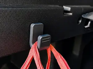 Dacia YouClip - Strong all-purpose Hook