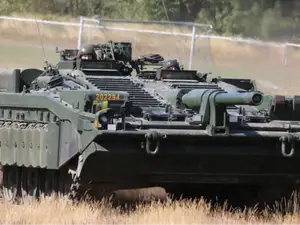 char STRV-103