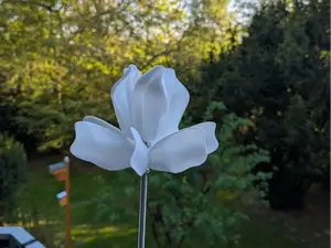 Aweseome Tulp Like Flower Windmill, Bearingless!!