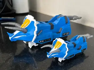 Triceratops Dinozord V.4 - Power Rangers