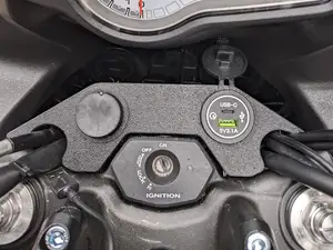 Suzuki V-strom dash