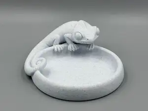 Snack Guard Chameleon Tray
