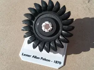 Pelton turbine desk model