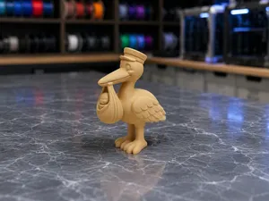 Klapperstorch bringt das kleine Familienglueck