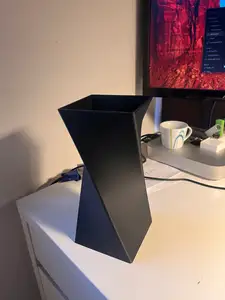 Q-Vase
