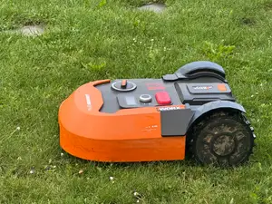 Worx Landroid WR165e wheel fenders