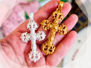 明星同款克罗心火焰十字架吊坠项链钥匙扣
