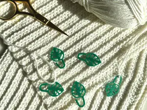 Monstera Stitch Marker