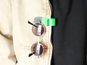 Pince porte lunettes pour la randonnée