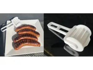 Sausage cutting roller for barbecue grill