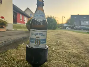 Bierhalter mit Integrierter Kühlung