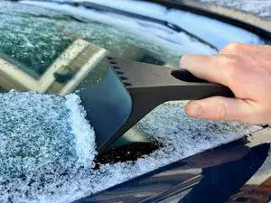 Dual Blade Ice Scraper | Strong & Durable