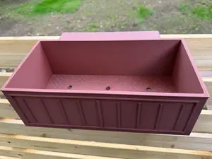 Hook-On Fence Hanging Planter Box