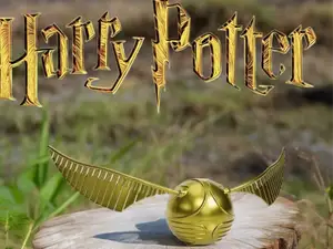 Harry Potter Golden Snitch / Goldener Schnatz