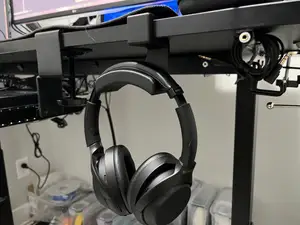 Headphones Holder