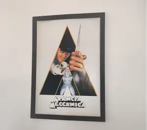 Magnetic poster frame