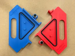 Vacuum-clamped Skirt Board Router Jig