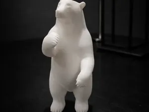 Greenlandic polar bear standing up